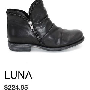 MizMooz Luna Ankle Boots. 6.5.